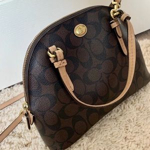 Coach hand bag with shoulder strap